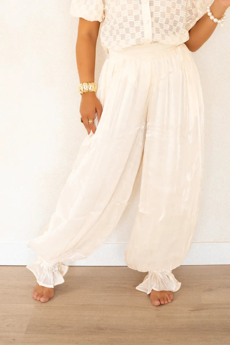 Ema Shiny Ballon Pants Creme~