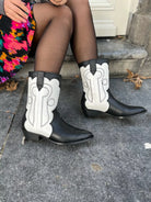  Dwrs Cardiff Black White Western