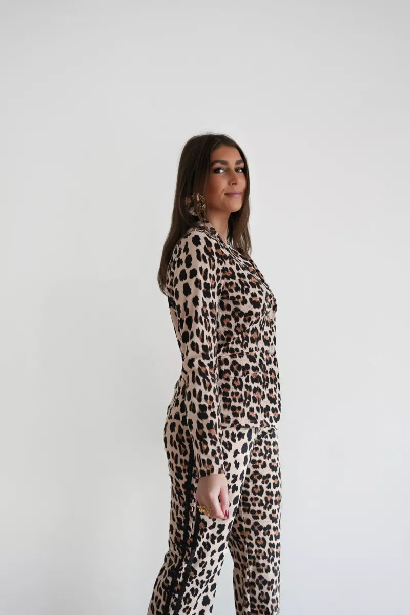  Lofty Manner Blouse Amara Black