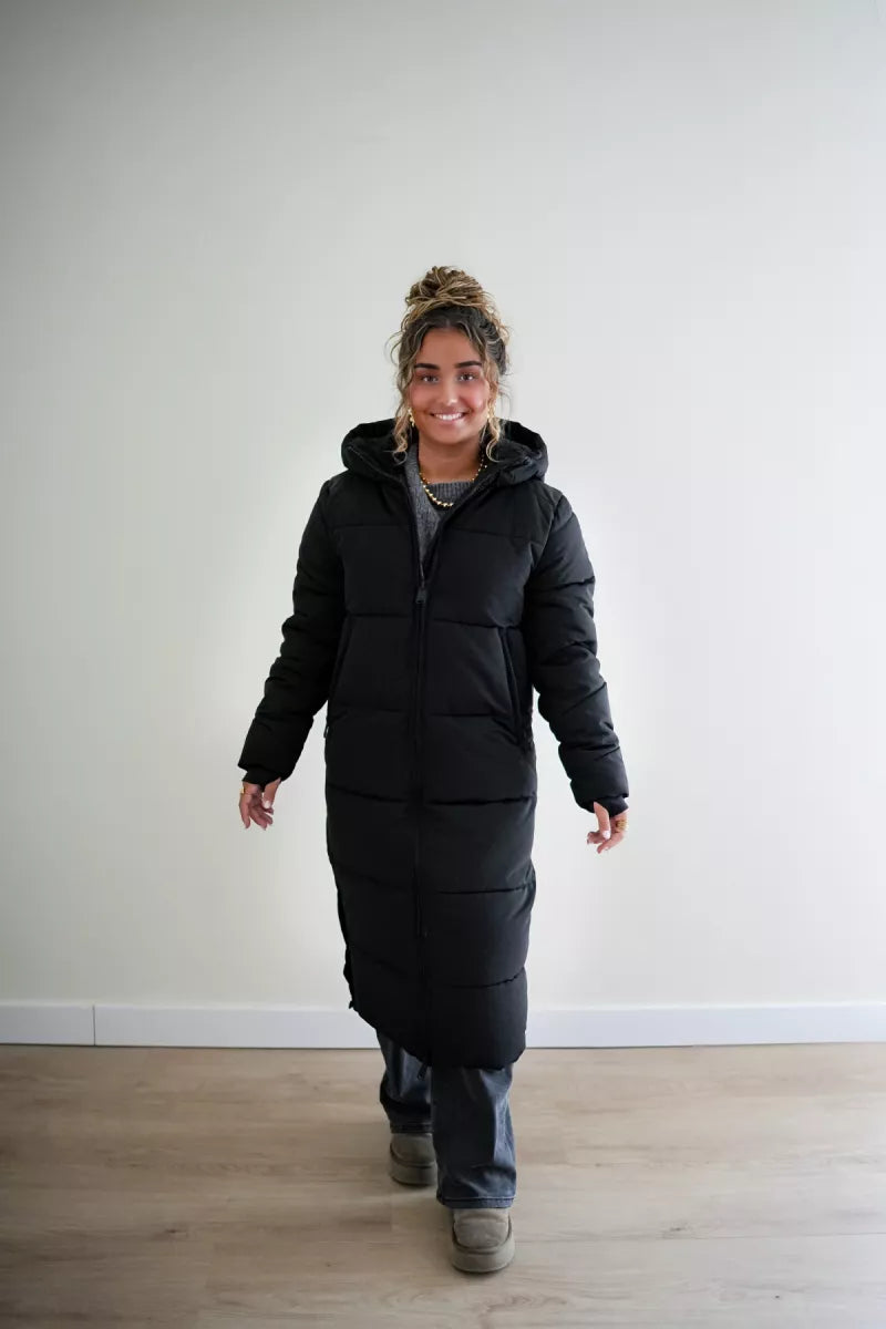  // Long Puffer Coat Black